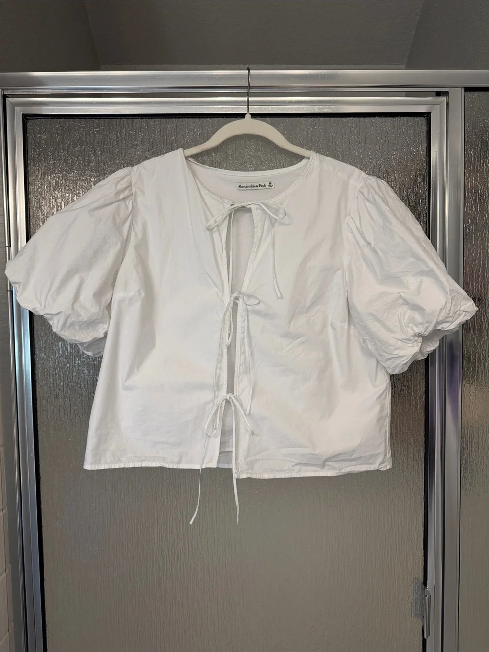 Abercrombie & Fitch White Puff-Sleeve Tie-Front Blouse